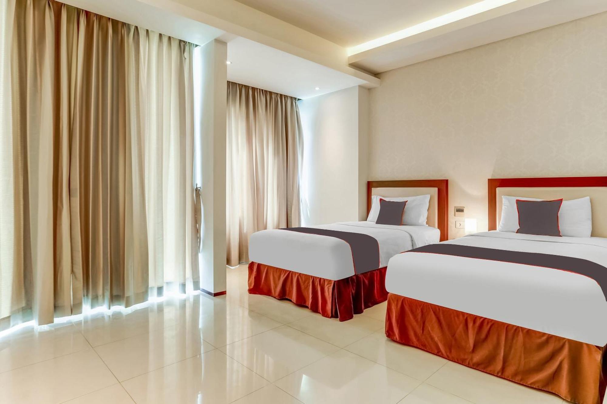 Collection O Legian Near Pantai Kuta Formerly Premium Legian Exterior photo