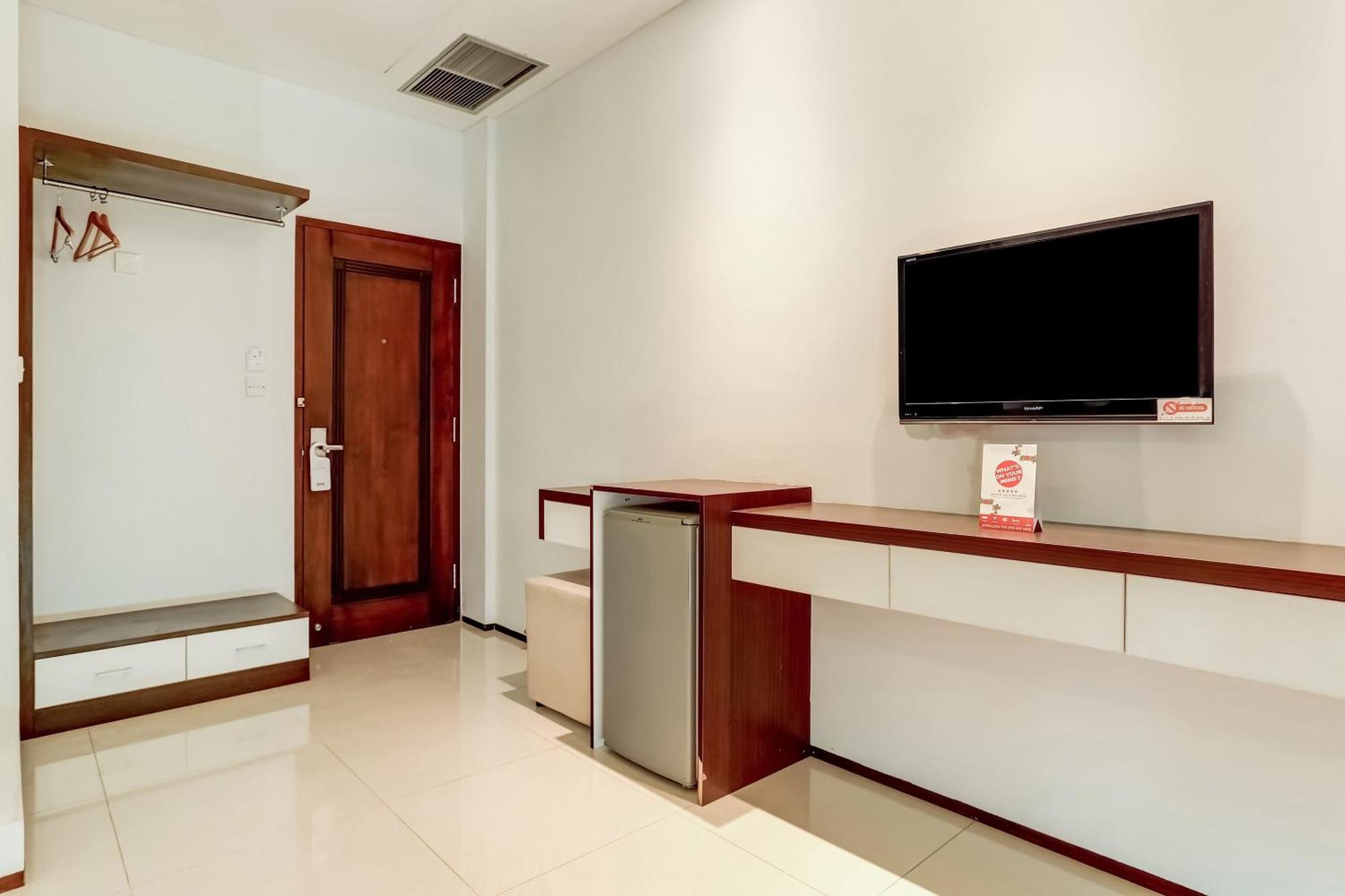 Collection O Legian Near Pantai Kuta Formerly Premium Legian Exterior photo