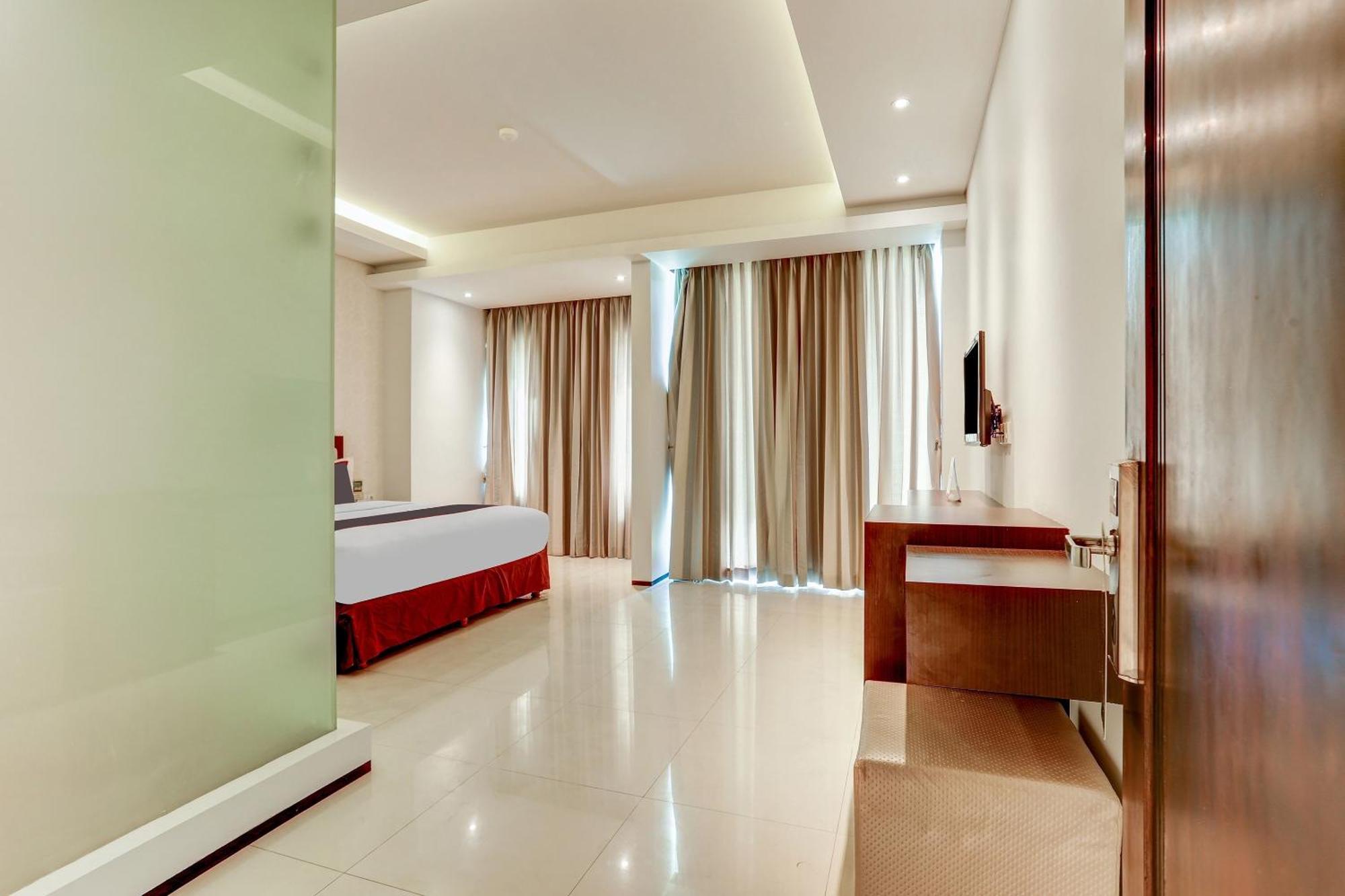 Collection O Legian Near Pantai Kuta Formerly Premium Legian Exterior photo